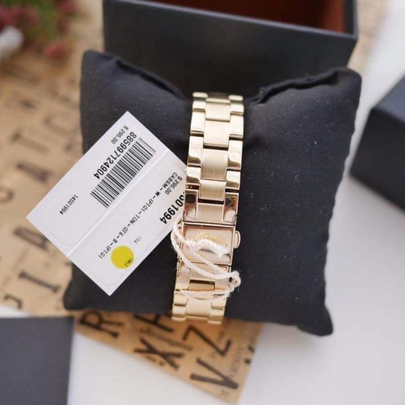 ***NEW*** Coach Ladies Coach Boyfriend Small Gold Plated Watch - Picture 10 of 11